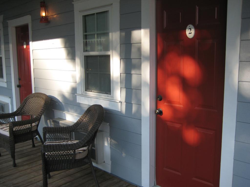 Hotel Backwoods Bed And Bath McGregor Exterior foto