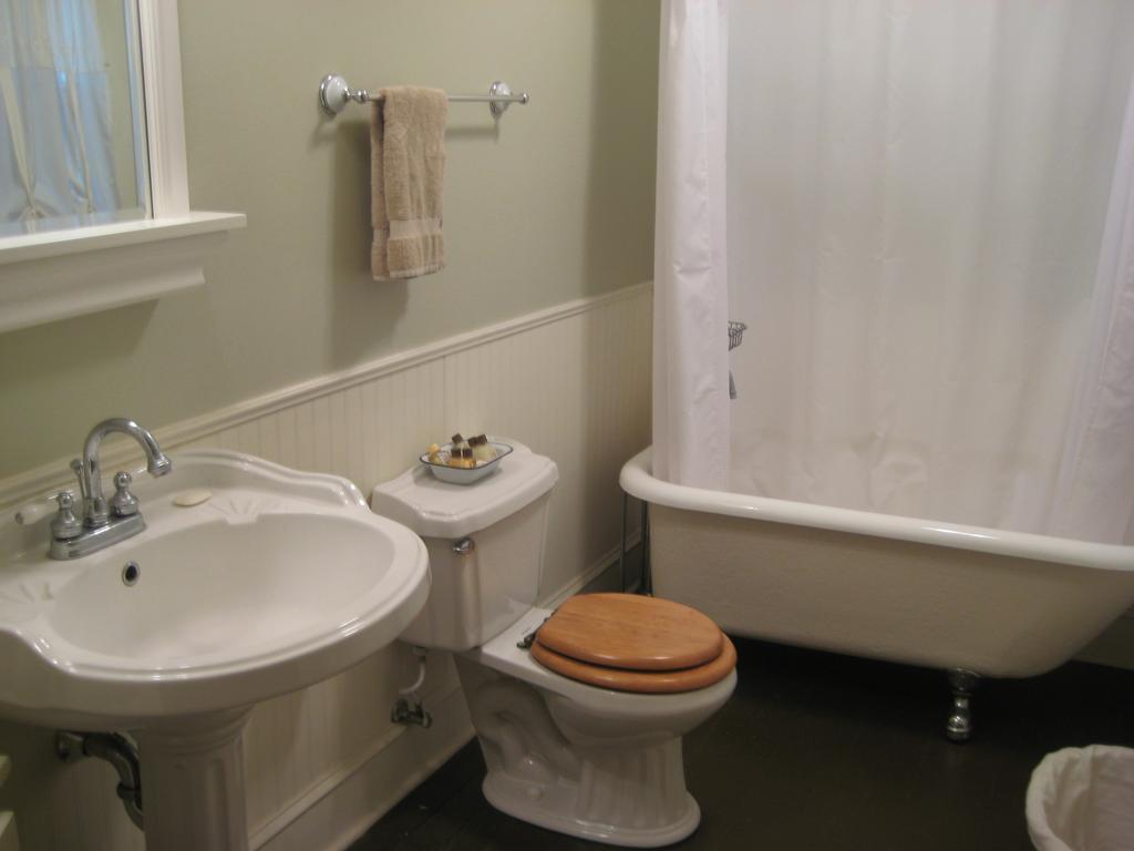 Hotel Backwoods Bed And Bath McGregor Exterior foto